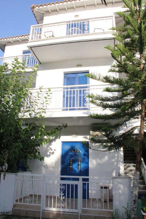 Theodora Studios Geni  Exterior photo
