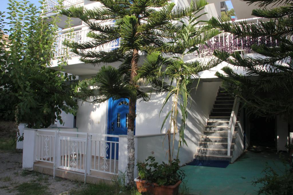Theodora Studios Geni  Exterior photo
